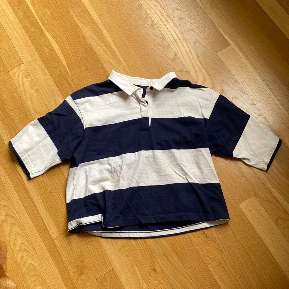 American Eagle navy and white striped collared cropped top